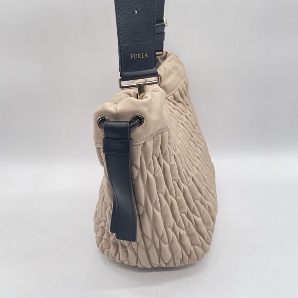 Furla Caos Quilted Leather Bucket Bag Beige Shoulder / Crossbody - Picture 5 of 11